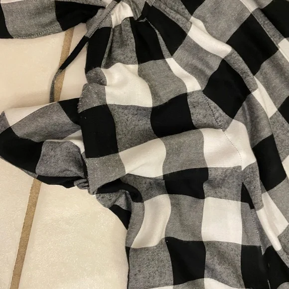 Gap black/white plaid flannel dress. Size S. - Picture 8 of 8